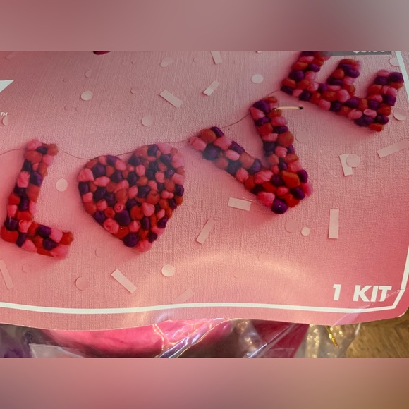 🏷️ nwt spritz valentines love garland kit 1.6 yards - Picture 2 of 4